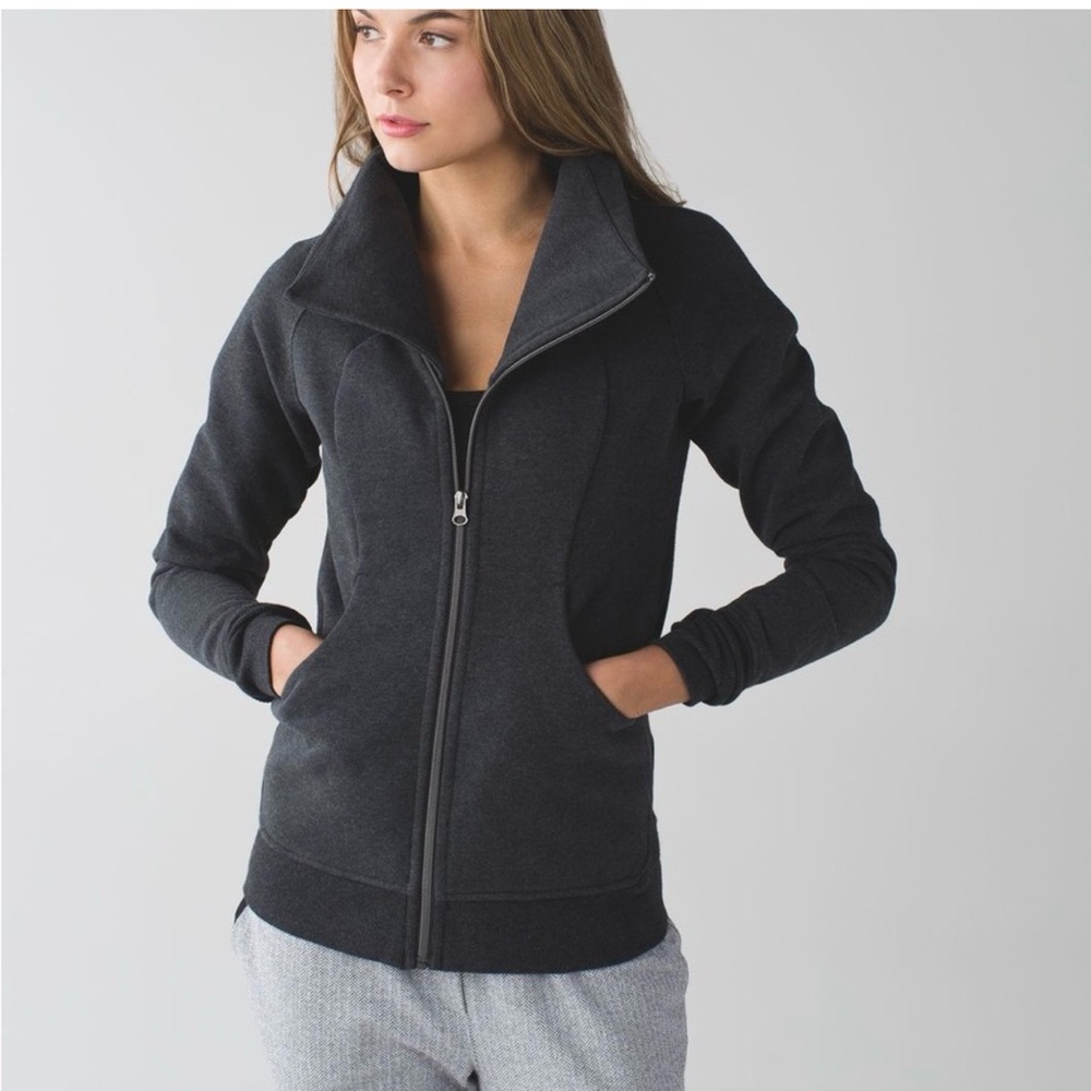 Lululemon Cozy Cuddle Up Jacket
Heathered Black / Black